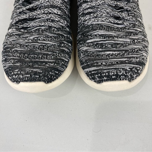 APL Techloom Wave Slip-On Running Shoes Women’s 9.5 Black Cushioned Lightweight - Picture 9 of 10